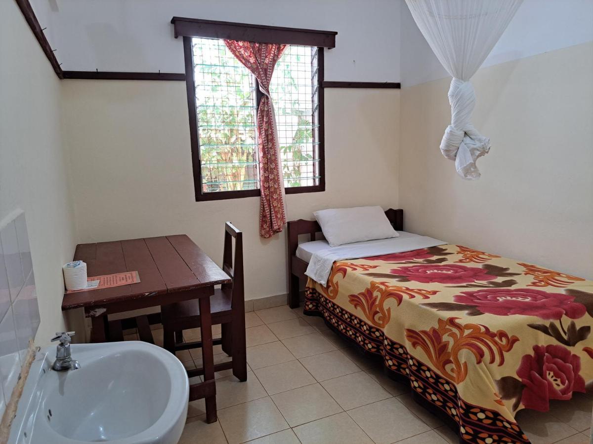 Kwale Golden Guest House Exterior foto